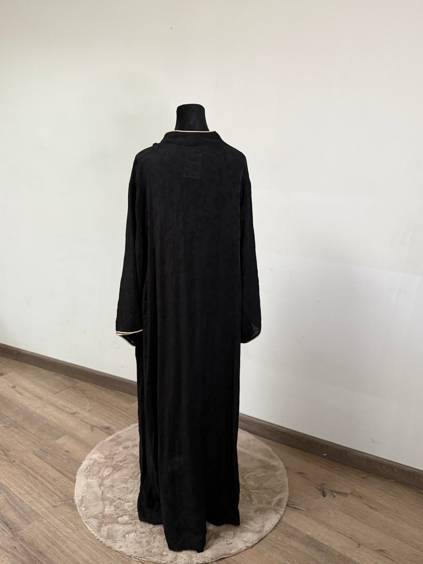 Abaya Lina – Elegant Black